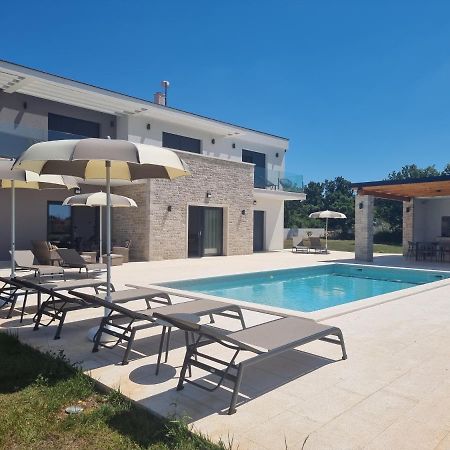 Luxury Villa Serena 2022 - With Heated Pool Cukrici 외부 사진
