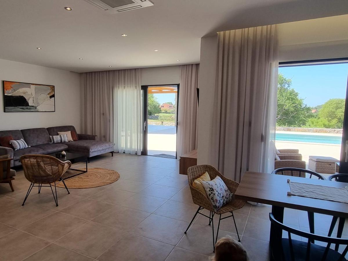 Luxury Villa Serena 2022 - With Heated Pool Cukrici 외부 사진