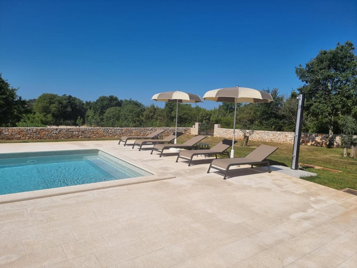 Luxury Villa Serena 2022 - With Heated Pool Cukrici 외부 사진